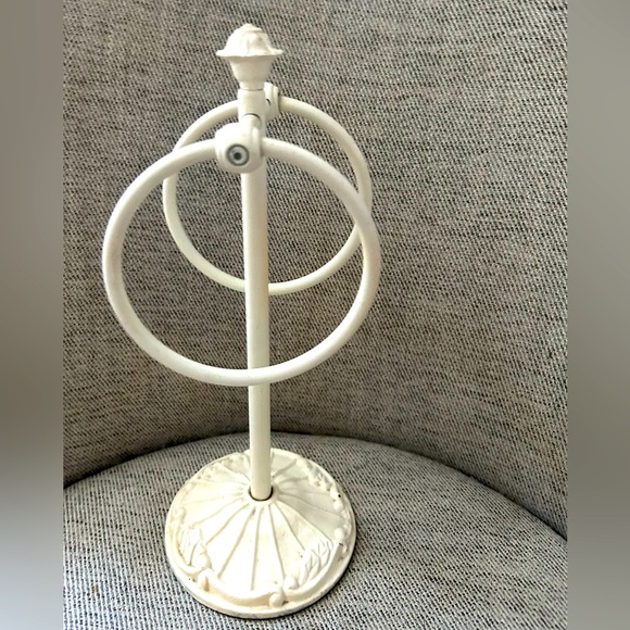 Shabby Chic Other - Shabby Chic Towel Tower Holder Metal Romantic cottagecore